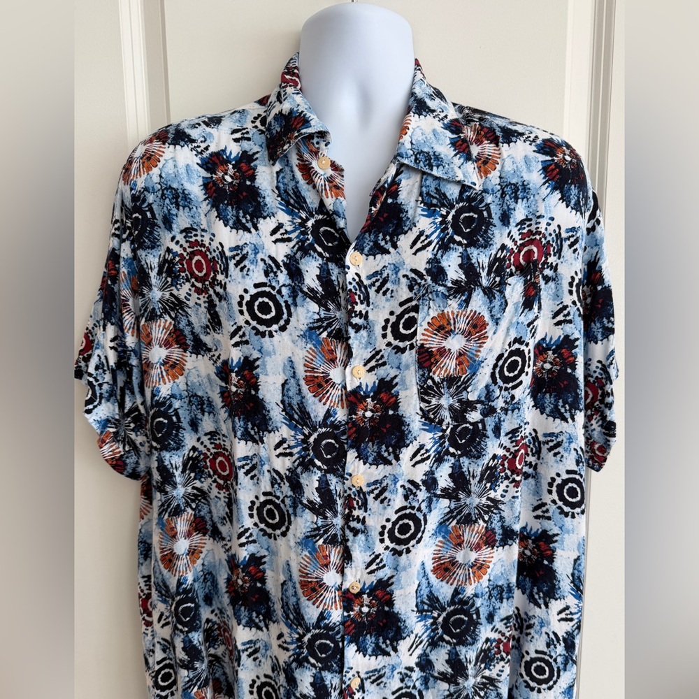 Men's Casual Short Sleeve Rayon Shirt, by The Flying Dutchman, made in Bali, Lg.